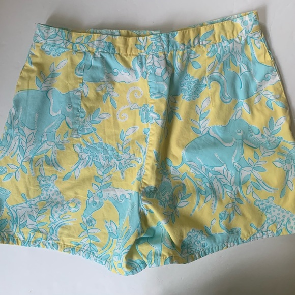 Lilly Pulitzer animal print chino shorts girls size 14 - Picture 3 of 4